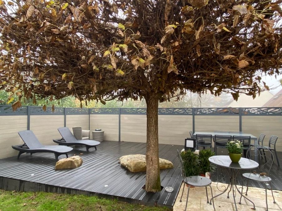 terrasse en composite réalisée par DM Paysages à Marolles sur Seine