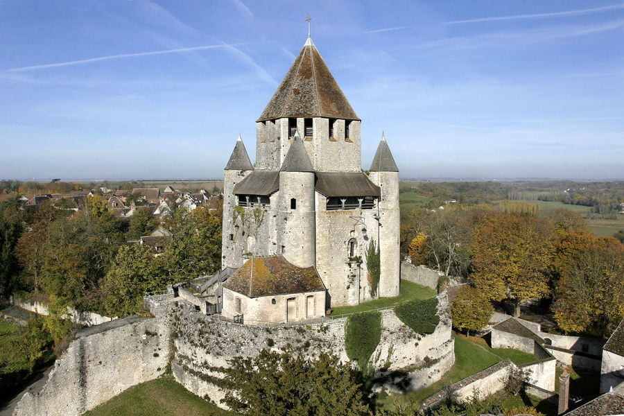Tour César de Provins